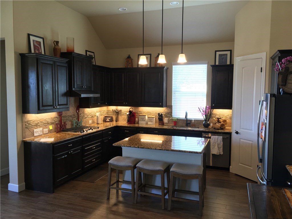 103 Pink Granite Blvd Dripping Springs Tx 78620 Moreland