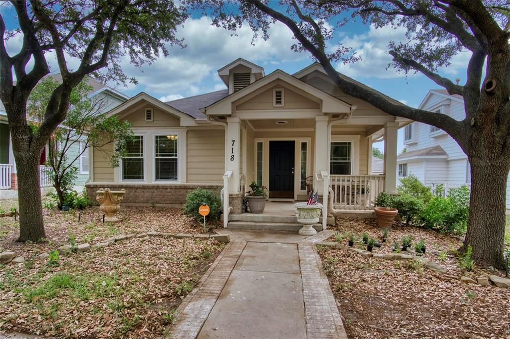 Sold 718 Fairway, Kyle, TX 78640 3 Beds / 2 Full Baths 360,000