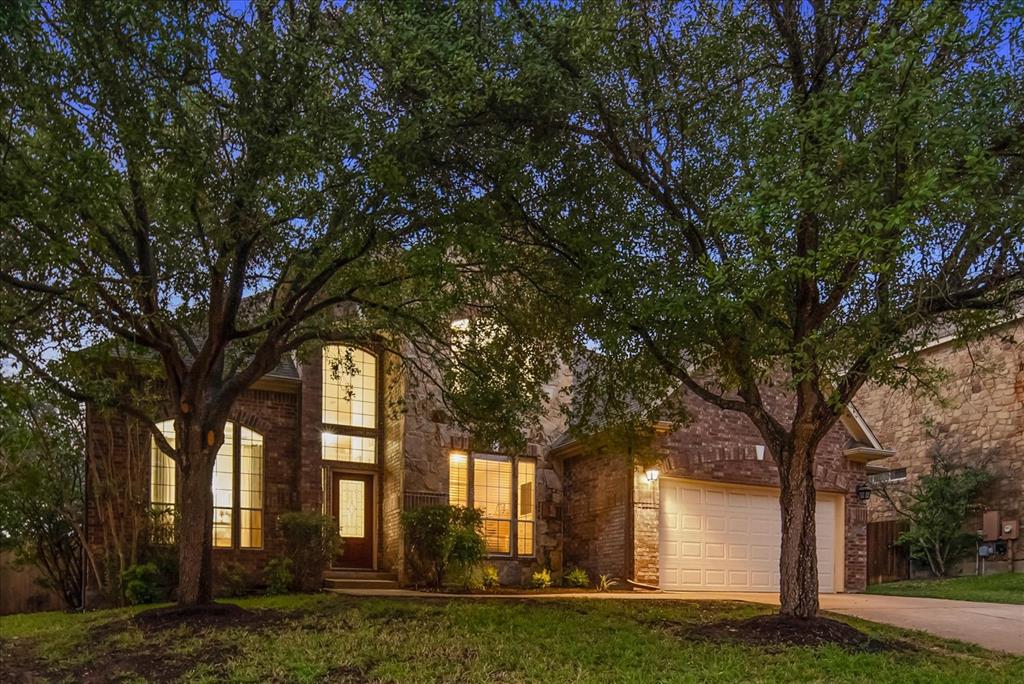For Sale 2300 Rio Mesa Dr, Austin, TX 78732 5 Beds / 4 Full Baths