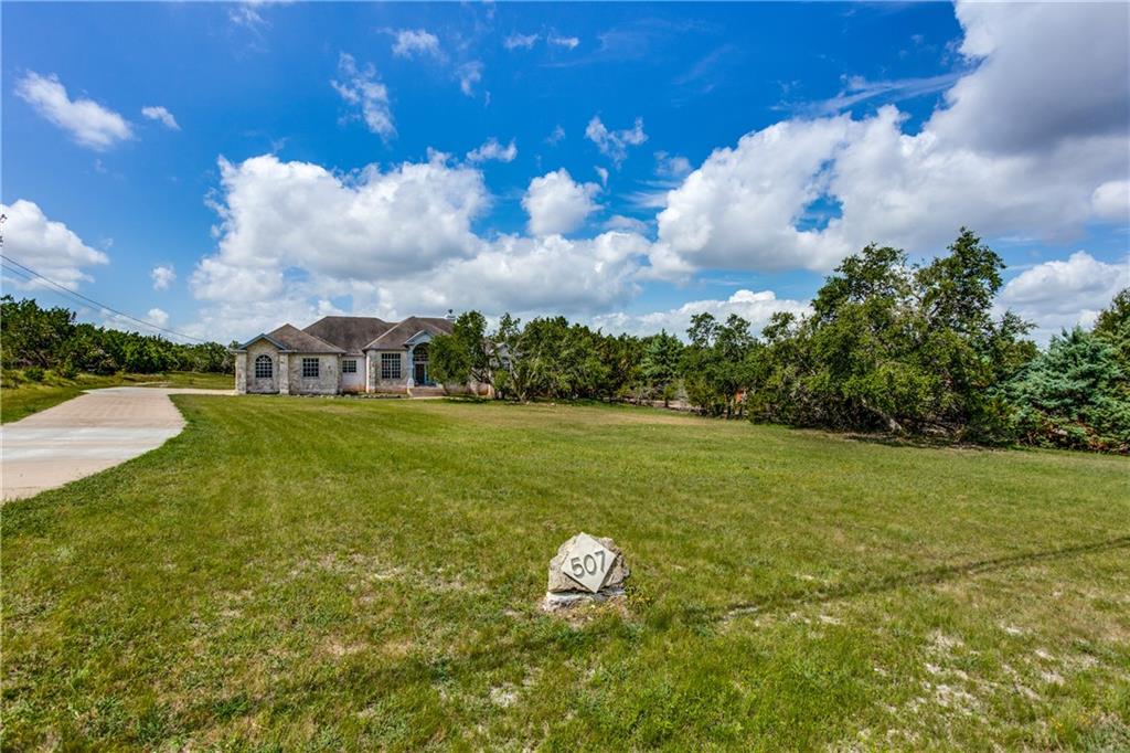 Sold 507 Saddletree Ln, Dripping Springs, TX 78620 4 Beds / 3 Full